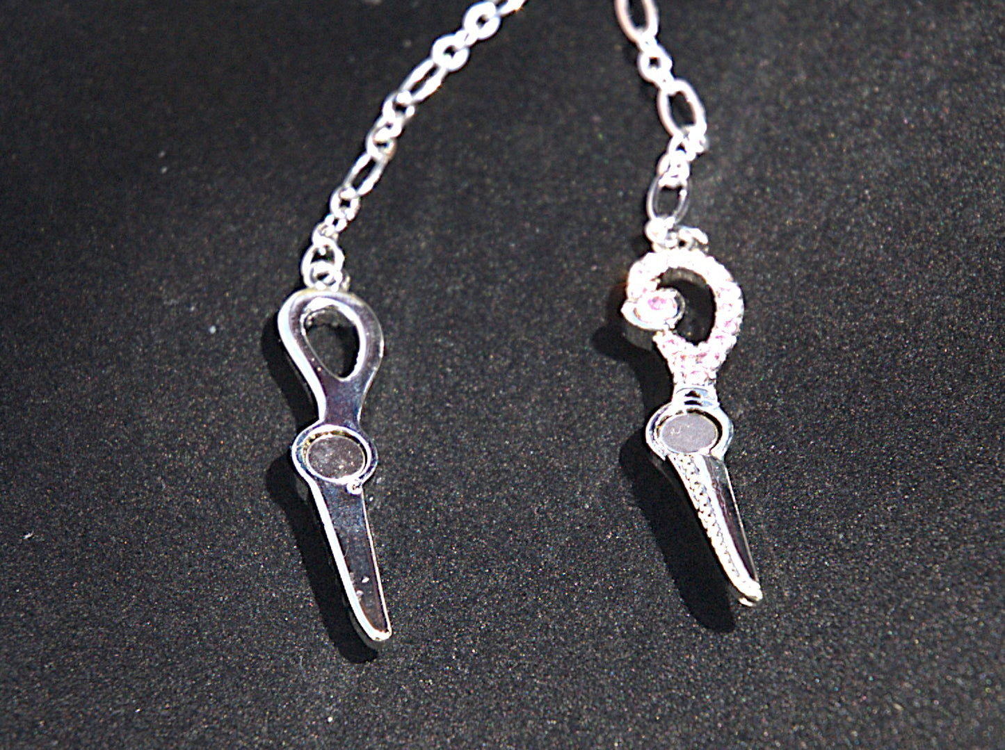 Magnetic Clasped Scissor Charm Necklace